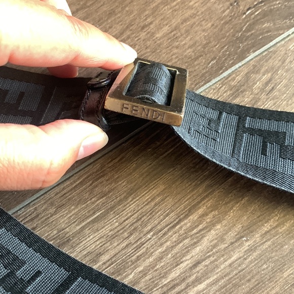 Fendi zucca sling messenger bag black authenticated by posh - Picture 6 of 14